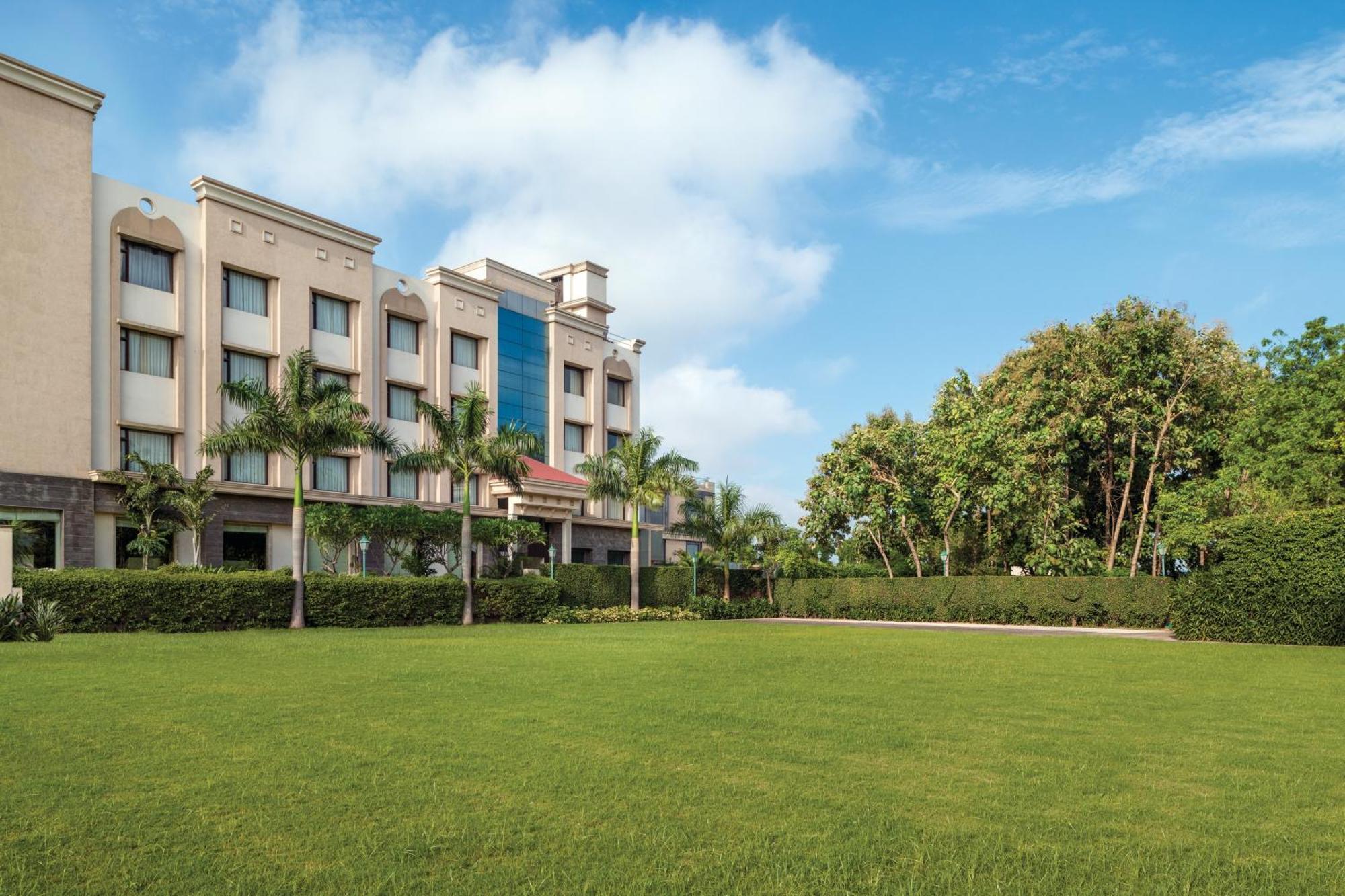 Ramada By Wyndham Varanasi Katesar, Varanasi